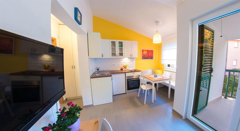 Apartments Denis Klek Eksteriør bilde